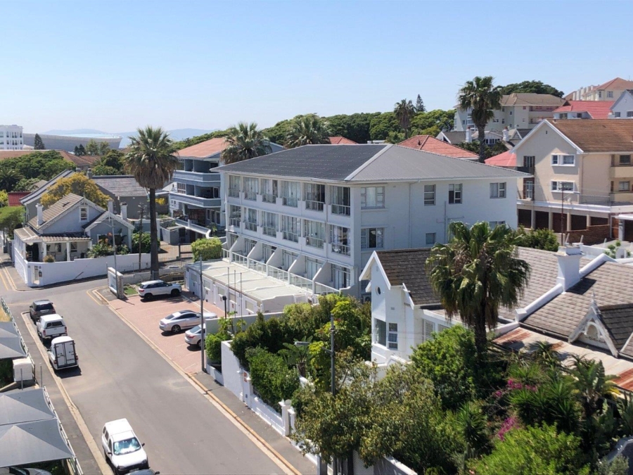 To Let 0 Bedroom Property for Rent in Sea Point Western Cape